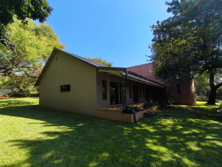 4 Bedroom Property for Sale in Waterkloof A H North West